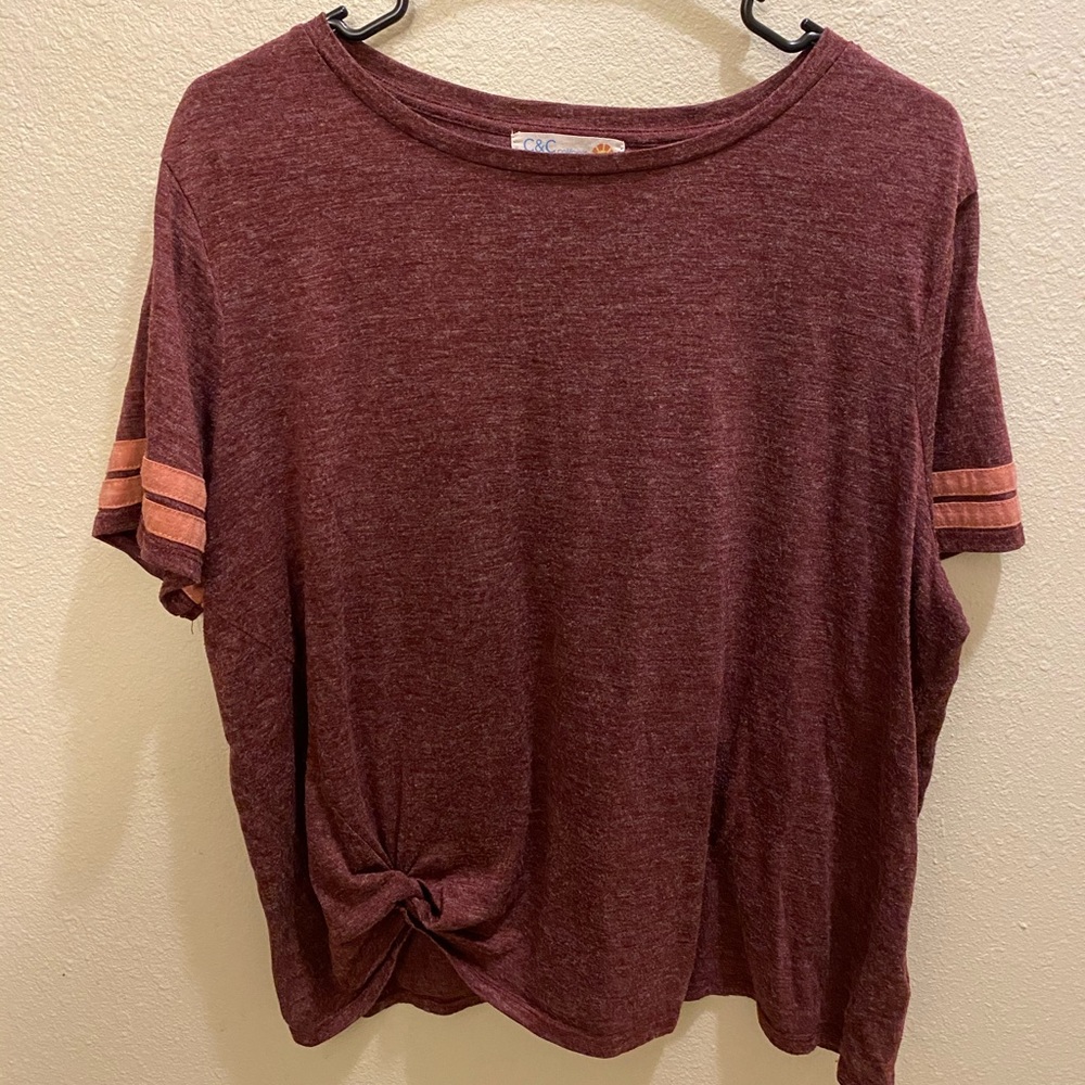 Front knot tee